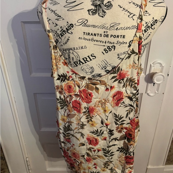 Torrid was ava challis cami - Picture 2 of 4